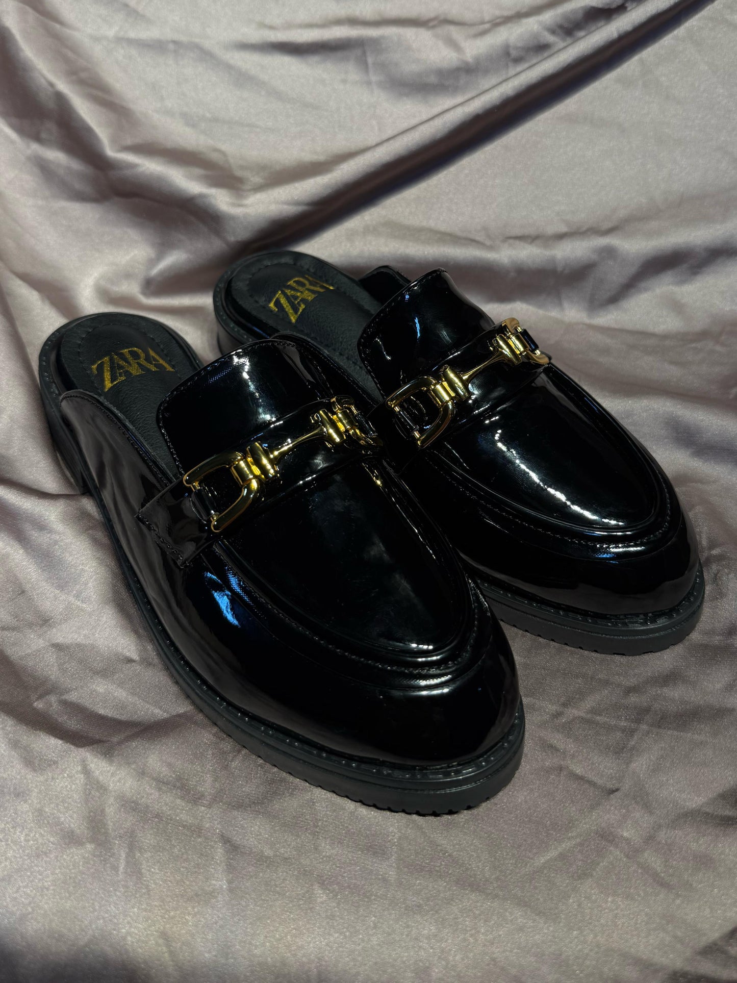 MULES ZARA EN CUIR VERNIS