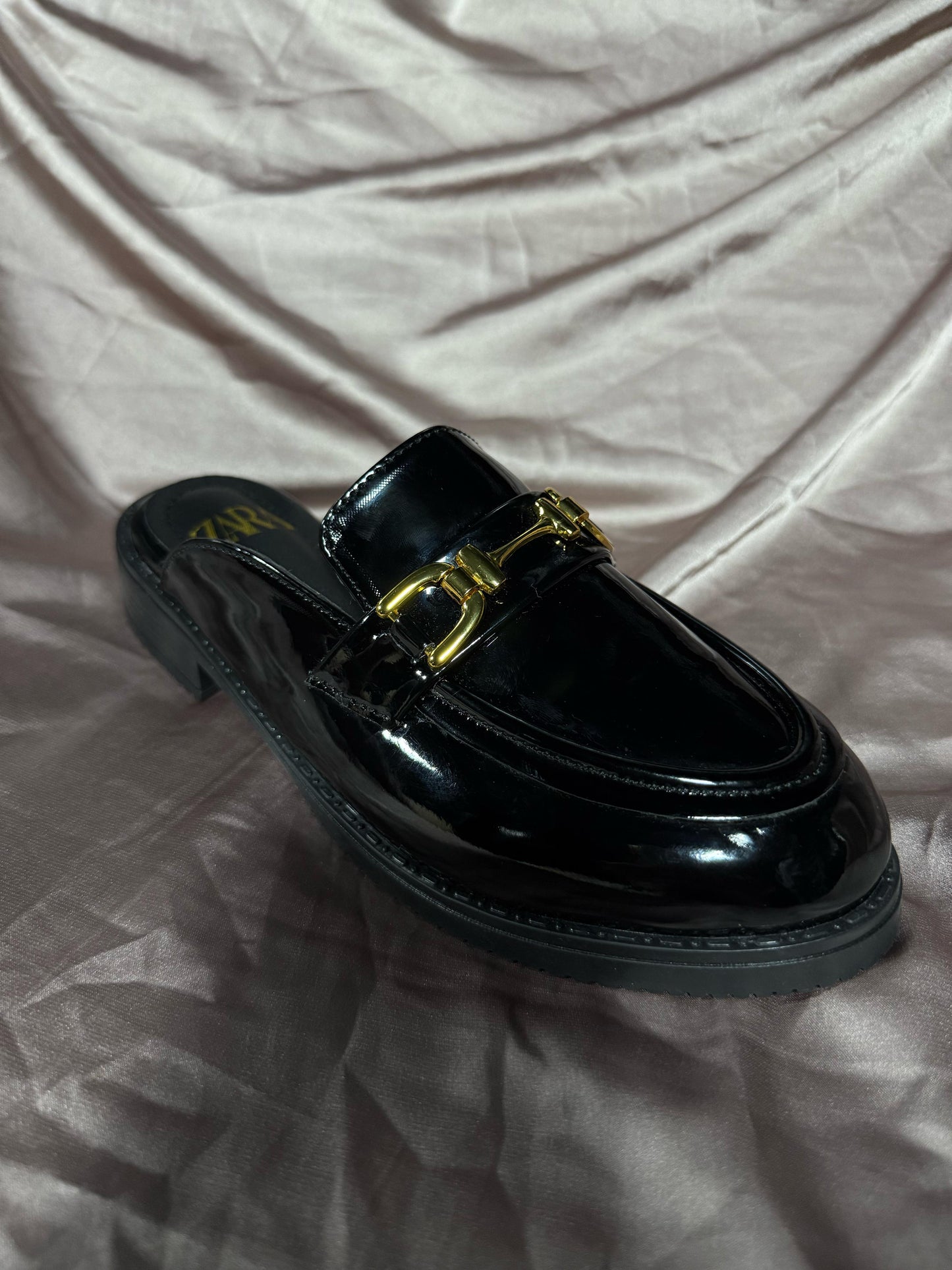 MULES ZARA EN CUIR VERNIS